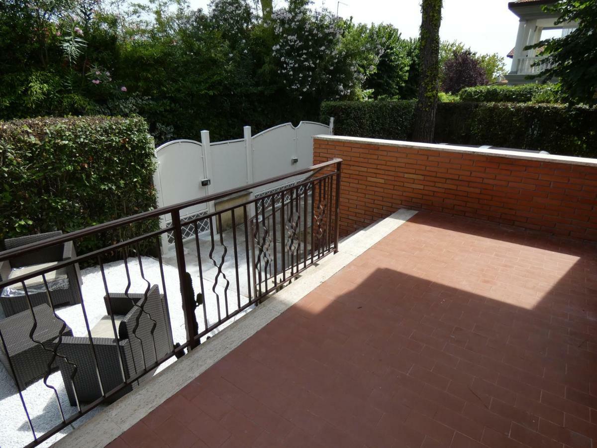 Villa Allende In Forte Dei Marmi Exterior photo
