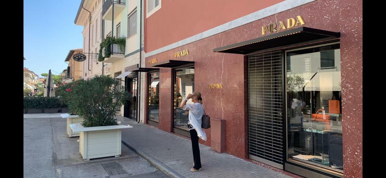 Villa Allende In Forte Dei Marmi Exterior photo